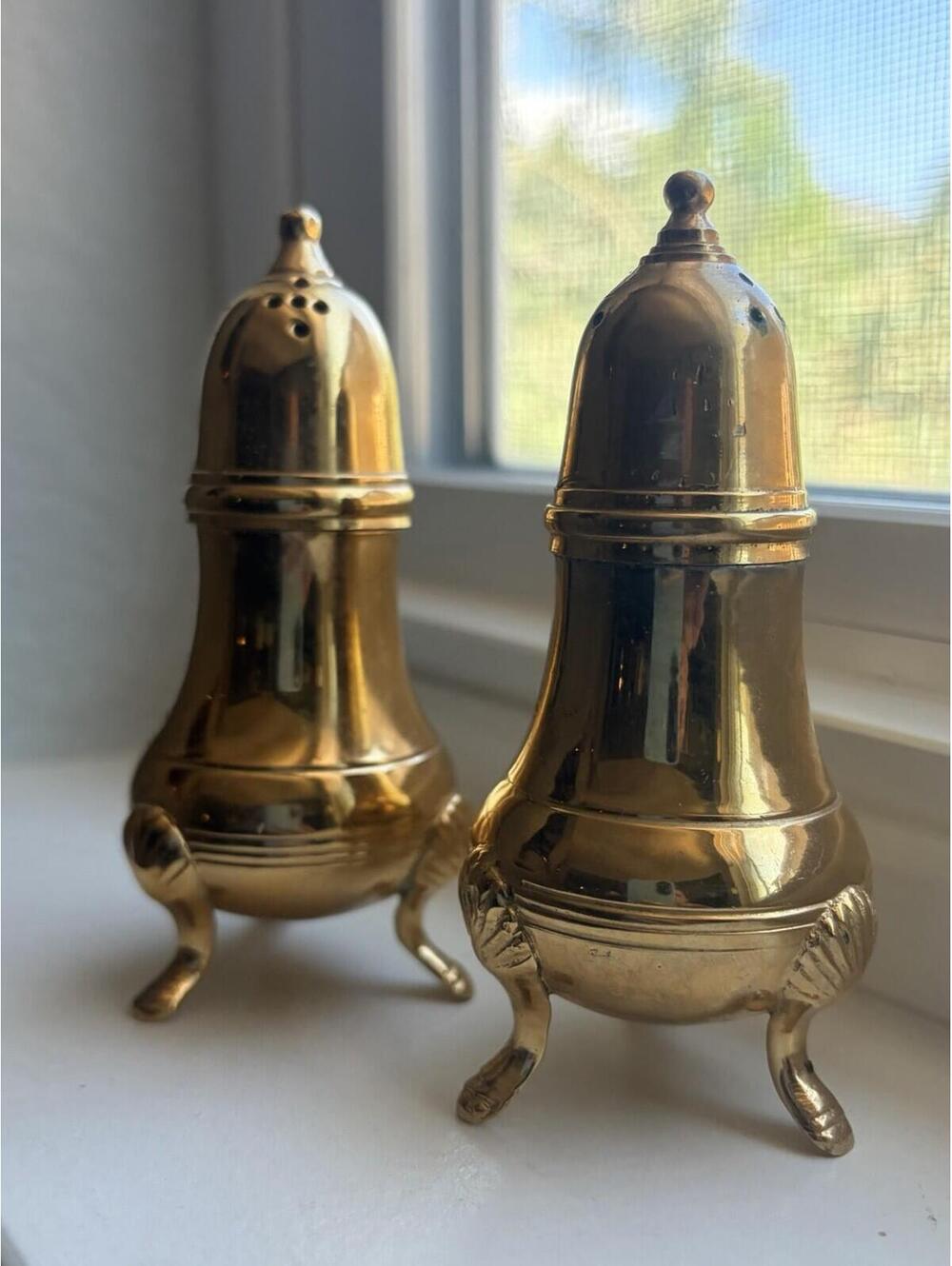 Vintage Brass/ Metal Gold Tone Salt and Pepper Shaker’s Baroque Style Set of 2